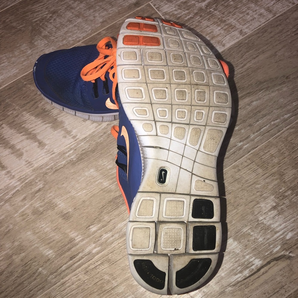 Women’s Nike Free’s 5.0 - Picture 2 of 6